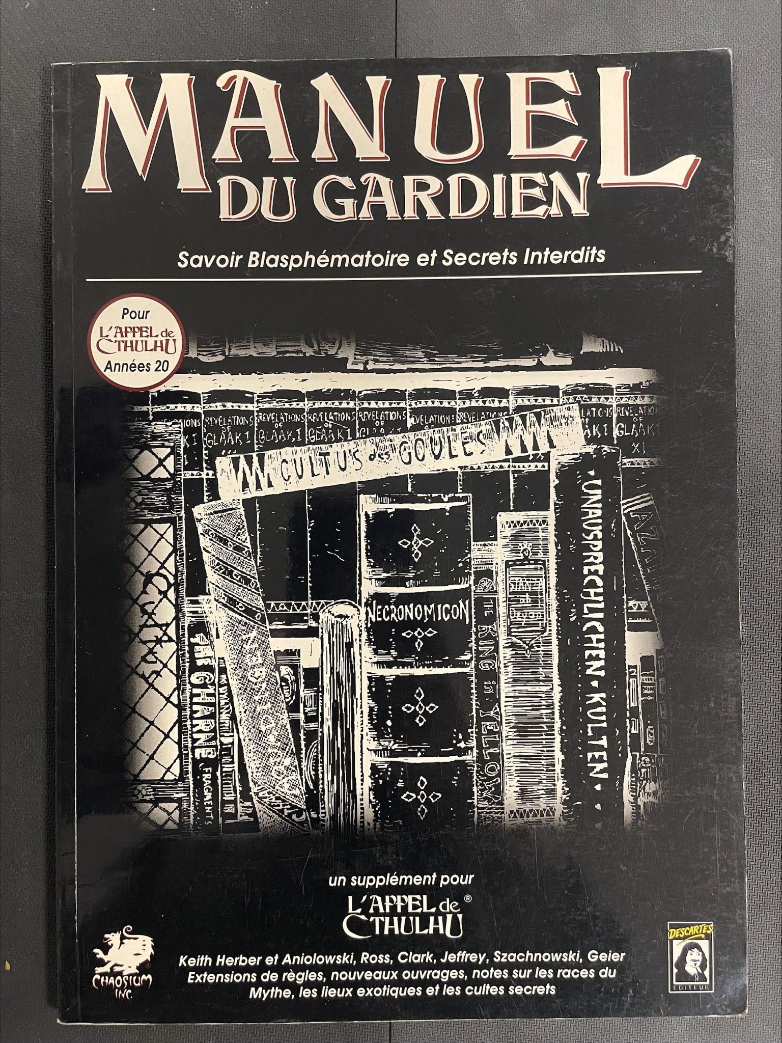 Boite de L'Appel de Cthulhu 1ère édition : Manuel du Gardien M242 (Occasion - Voir photos)